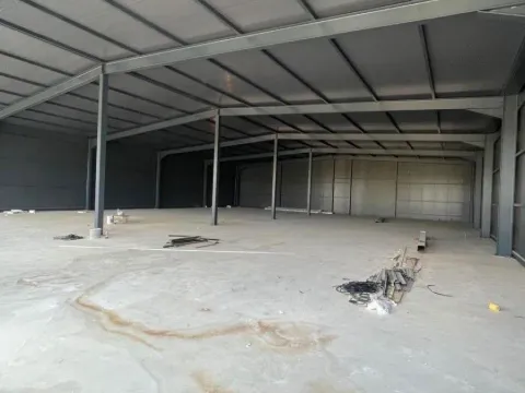 Izdavanje, poslovni prostor, 700m², Stari Aerodrom, Podgorica - image 4