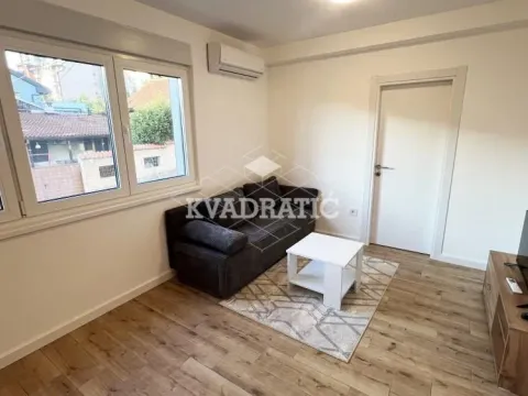 Izdavanje, jednosoban stan, 33m², Uciteljsko Naselje, Zvezdara Sve Podlokacije - image 4