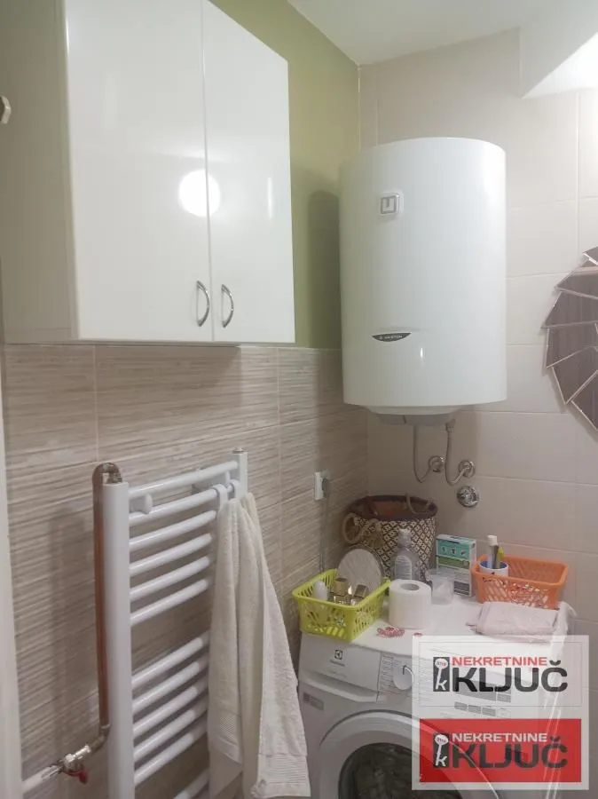 Prodaja, dvosoban stan, 65m², Bulevar Oslobodjenja, Novi Sad Sve Podlokacije
