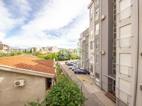 Sale, three bedroom apartment, 98m², Ljubović, Podgorica - image 2