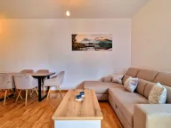 Sale, two bedroom apartment, 59m², Bečići, Budva - image 3