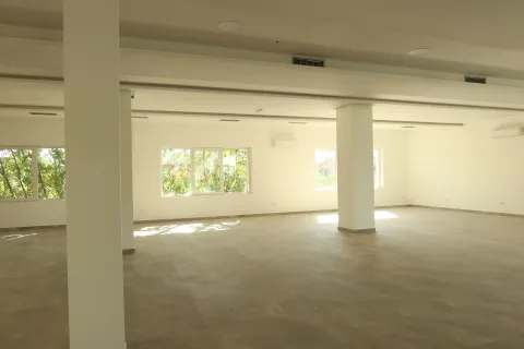 Rent, office space, 250m², Zemun Polje, Beograd - image 13