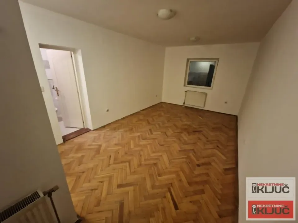 Sale, studio apartment, 23m², Socijalno, Novi Sad Sve Podlokacije