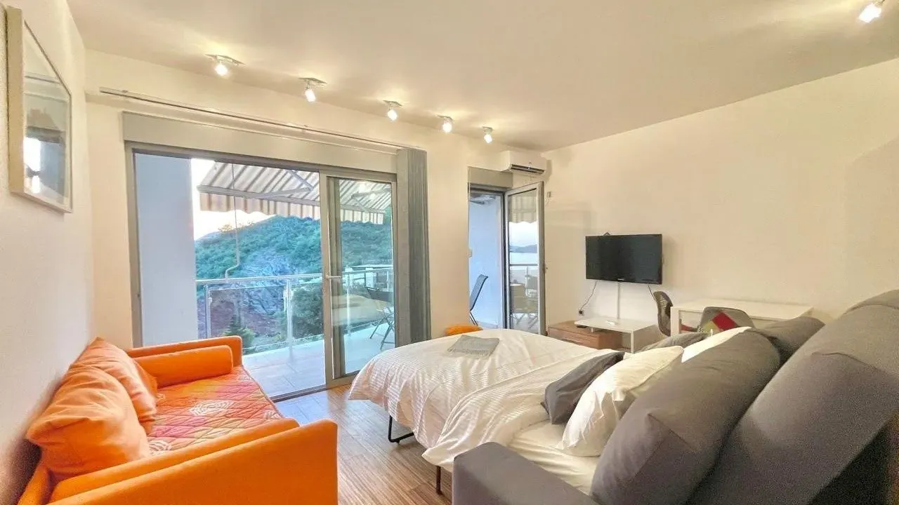 Prodaja, garsonjera, 36m², Pržno, Budva