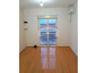 Sale, studio apartment, 23m², Stari Aerodrom, Podgorica - image 1