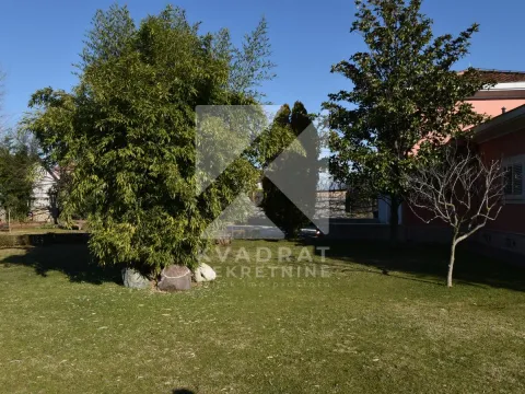 Izdavanje, kuća, 300m², Donja Gorica, Podgorica - image 36