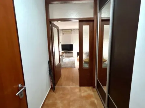 Izdavanje, dvosoban stan, 69m², Zagorič, Podgorica - image 8