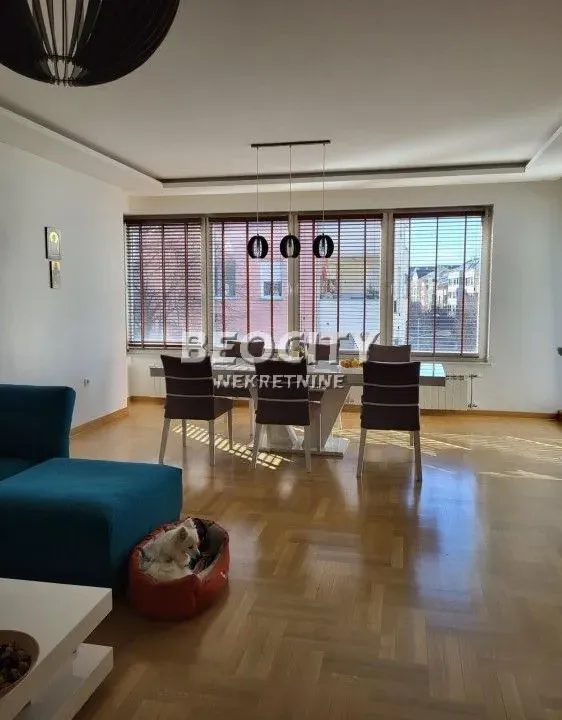 Sale, four bedroom apartment, 119m², Socijalno, Novi Sad Sve Podlokacije