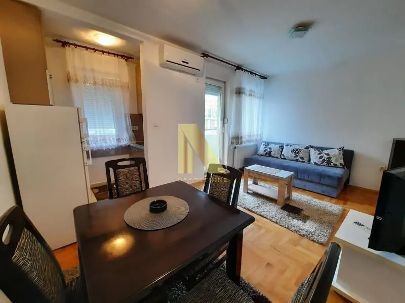 Izdavanje, garsonjera, 28m², Grbavica, Novi Sad Sve Podlokacije