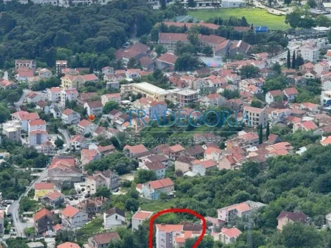 Prodaja, dvosoban stan, 71m², Tivat, Crna Gora - image 9