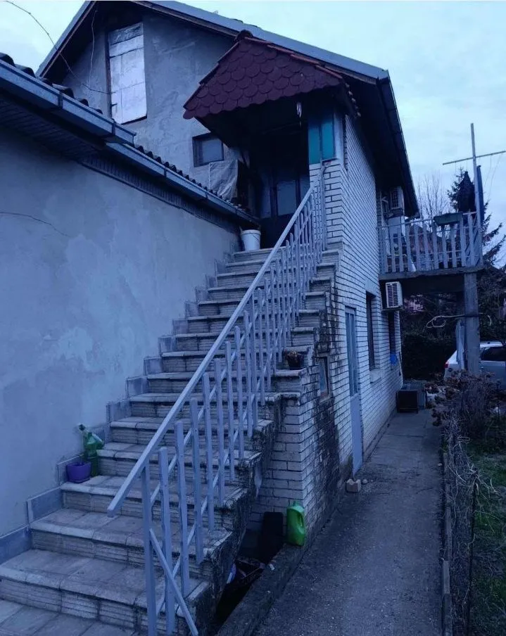 Prodaja, kuća, 209m², Surčin, Beograd