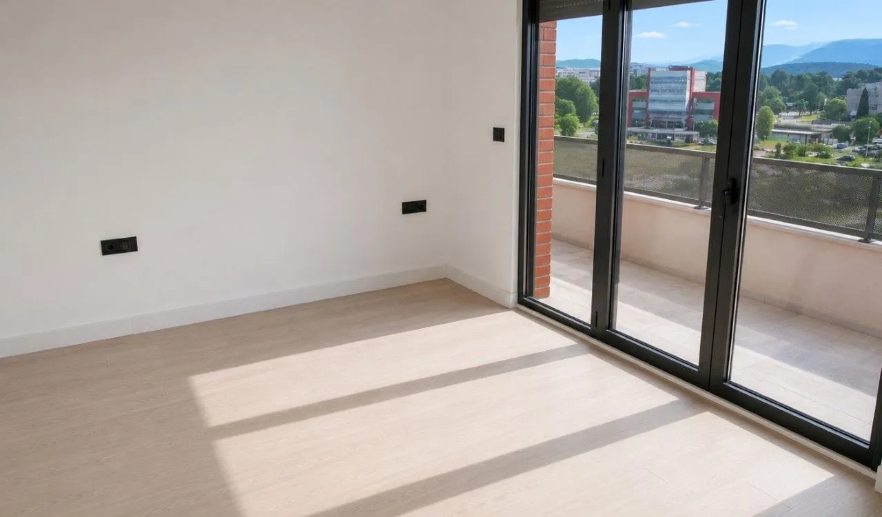 Prodaja, garsonjera, 125m², Preko Morače, Podgorica