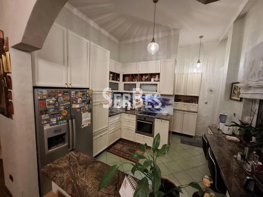 Prodaja, stan, 358m², Grbavica, Novi Sad Sve Podlokacije