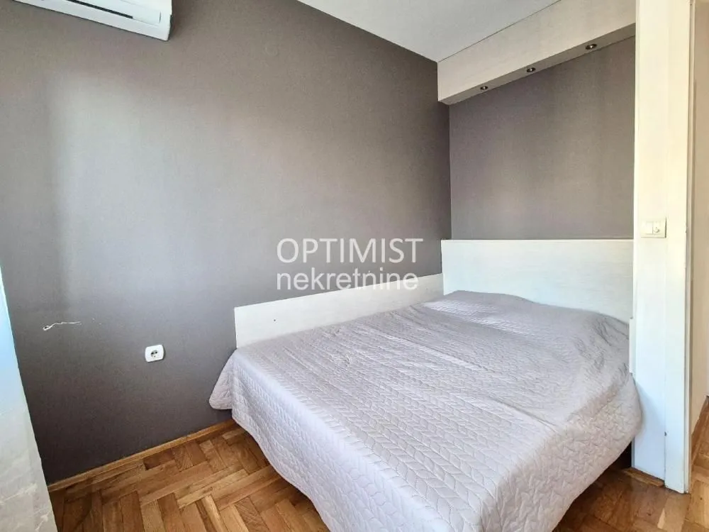 Rent, two bedroom apartment, 45m², Stari Grad, Beograd