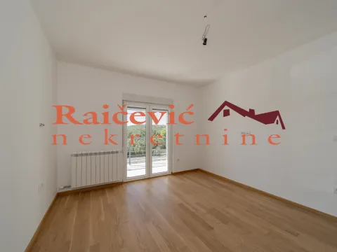 Prodaja, trosoban stan, 95m², Grocka, Beograd - image 19