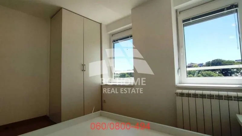 Prodaja, četvorosoban stan, 84m², Lion, Zvezdara Sve Podlokacije