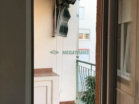 Izdavanje, dvosoban stan, 50m², Centar, Novi Sad - image 4