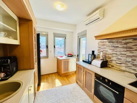 Sale, four bedroom apartment, 150m², Rozino, Budva - image 5