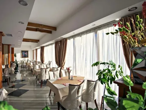 Prodaja, ugostiteljski objekat, 7500m², Centar, Zlatibor - image 5