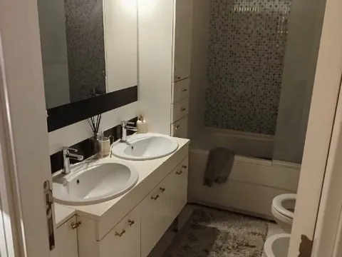 Sale, three bedroom apartment, 112m², City Kvart, Podgorica - image 11