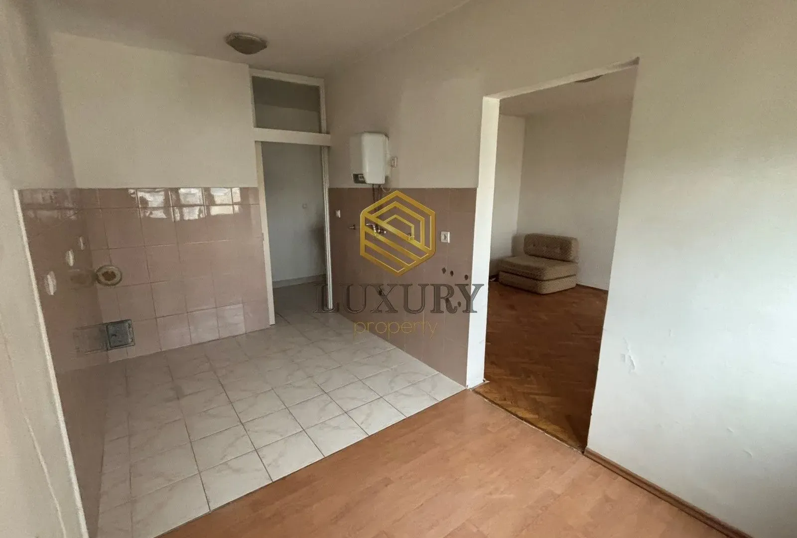 Prodaja, jednosoban stan, 47m², Gintaš, Podgorica
