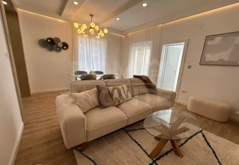 Izdavanje, četvorosoban stan, 104m², Zelenika, Herceg Novi - image 4
