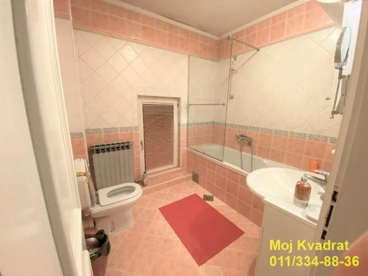 Prodaja, kuća, 364m², Banovo Brdo, Beograd