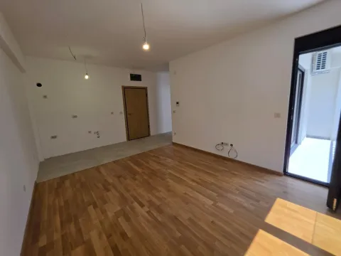 Prodaja, jednosoban stan, 42m², Budva, Crna Gora - image 9