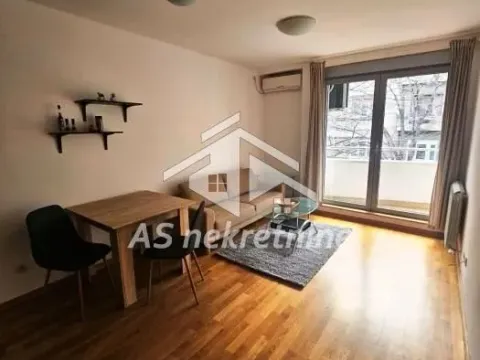 Izdavanje, stan, 45m², Stari Grad, Beograd - image 4
