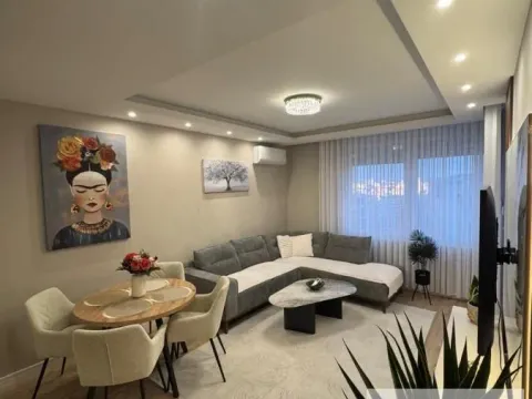 Izdavanje, dvosoban stan, 47m², Voždovac Sve Podlokacije, Beograd - image 2