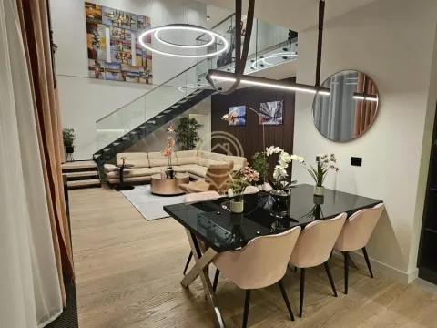 Izdavanje, četvorosoban stan, 161m², Savski Venac, Beograd - image 7