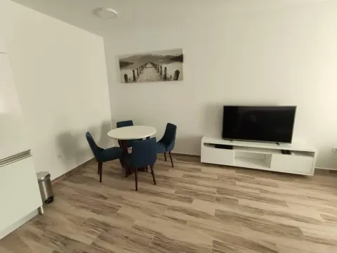 Sale, one bedroom apartment, 51m², Bečići, Budva - image 12