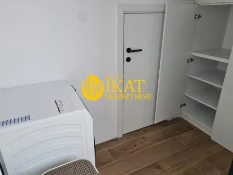 Izdavanje, trosoban stan, 360m², Savski Venac, Beograd - image 7