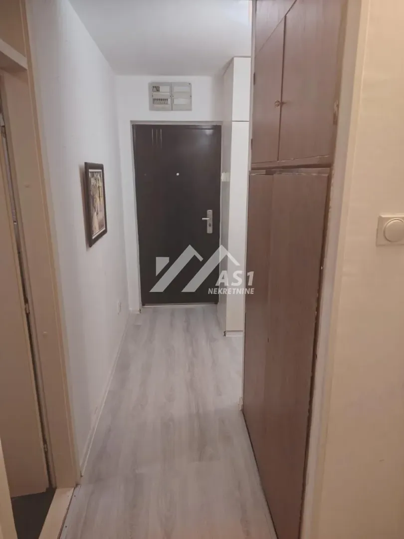 Prodaja, trosoban stan, 64m², Novi Sad Sve Podlokacije, Novi Sad