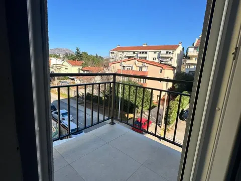 Prodaja, jednosoban stan, 43m², Vezirov Most, Podgorica - image 9