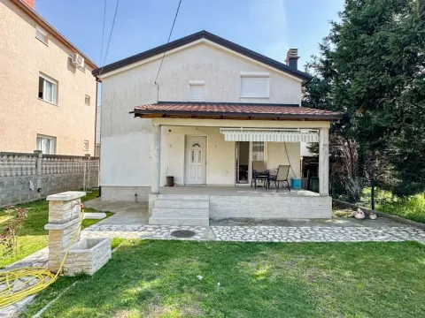 Prodaja, kuća, 100m², Dalmatinska ulica, Podgorica - image 4