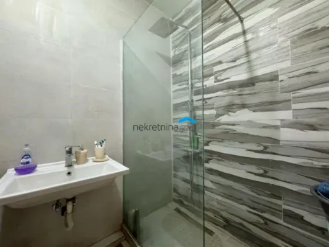 Prodaja, trosoban stan, 119m², Stari Aerodrom, Podgorica - image 10