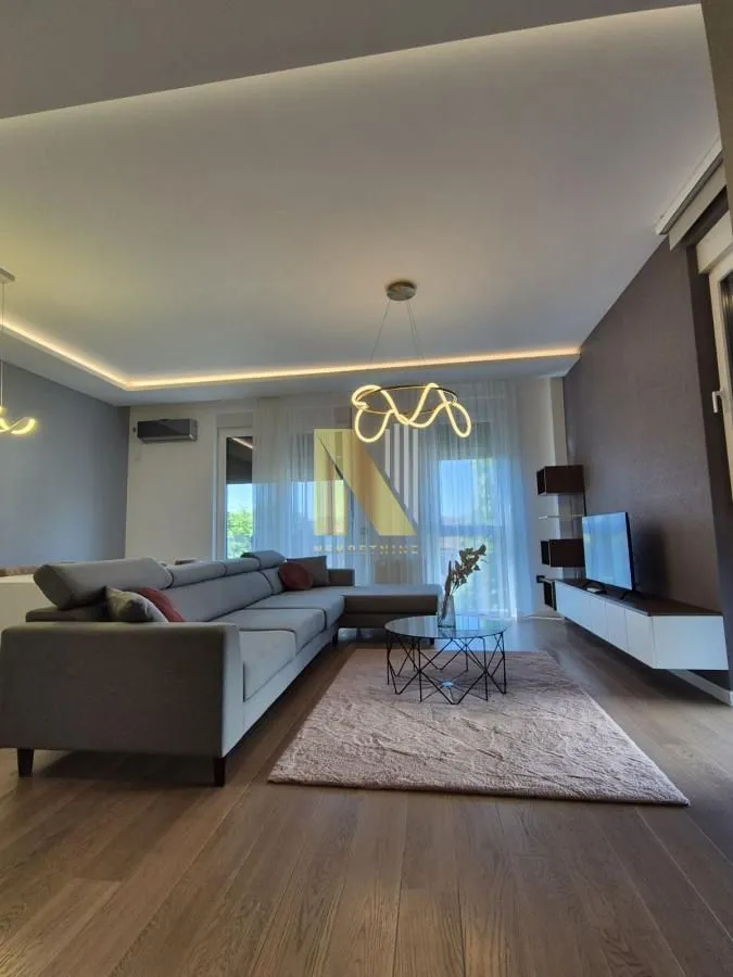 Rent, three bedroom apartment, 85m², Lipov gaj, Novi Sad Sve Podlokacije