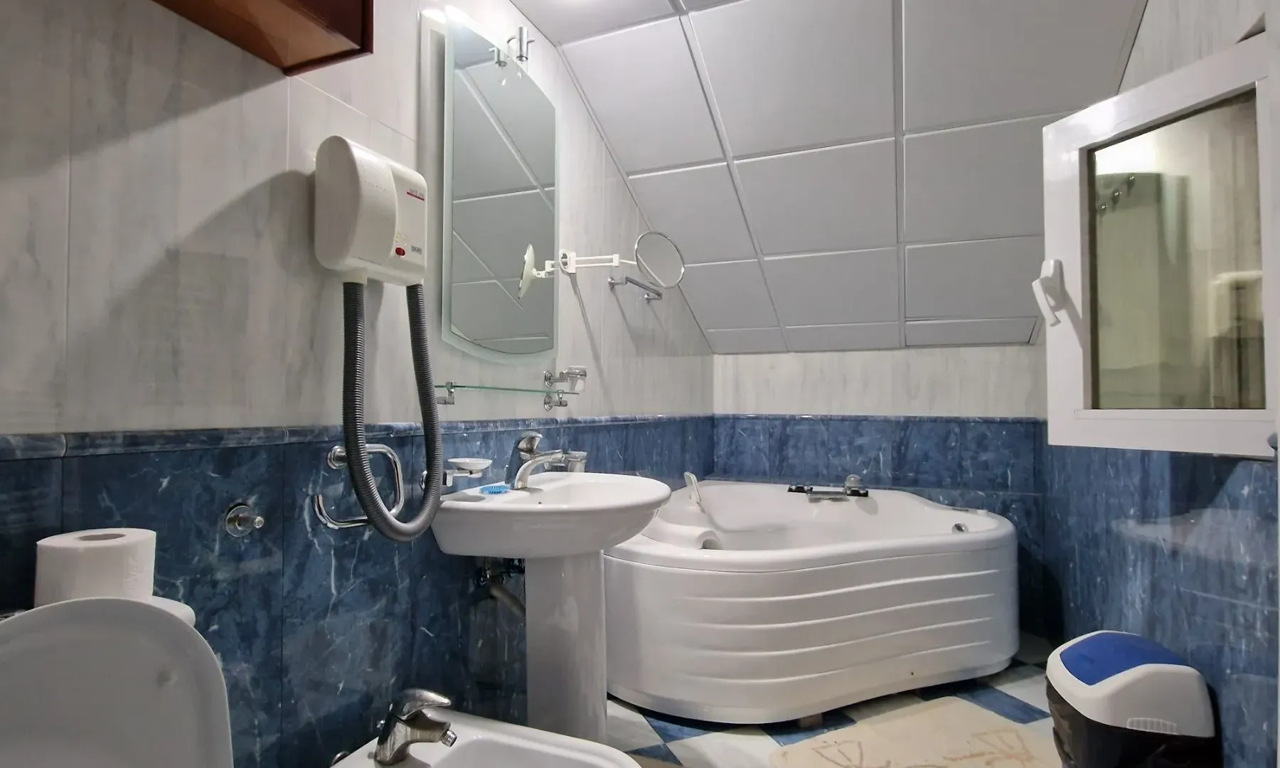 Rent, three bedroom apartment, 100m², Budva, Crna Gora