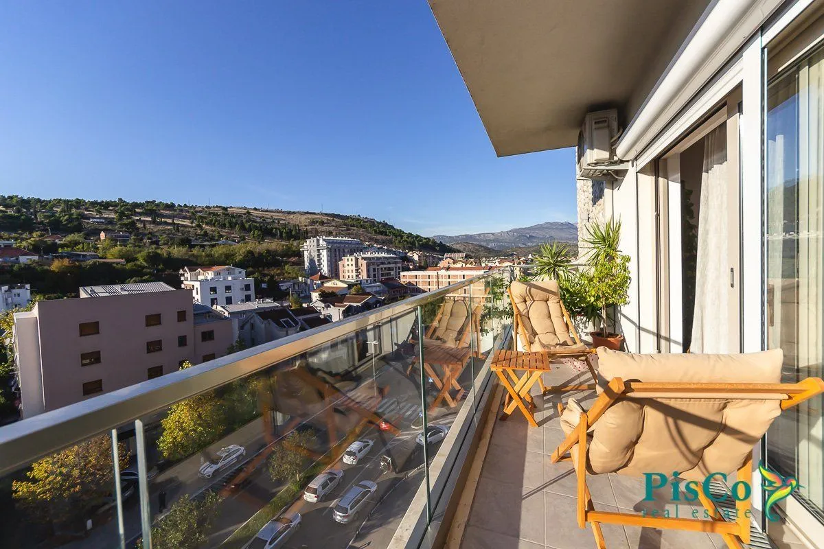 Prodaja, dvosoban stan, 94m², Preko Morače, Podgorica