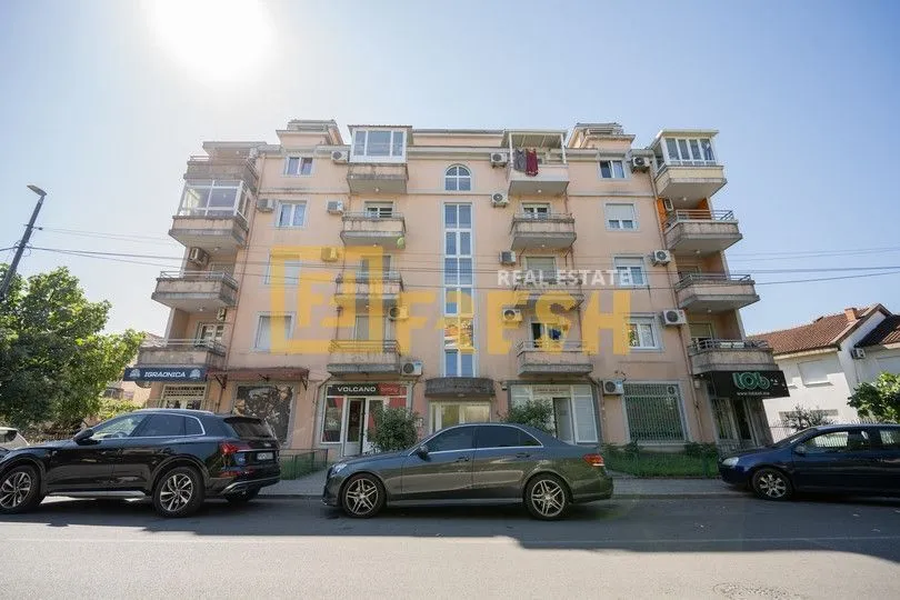 Prodaja, trosoban stan, 91m², Stari Aerodrom, Podgorica