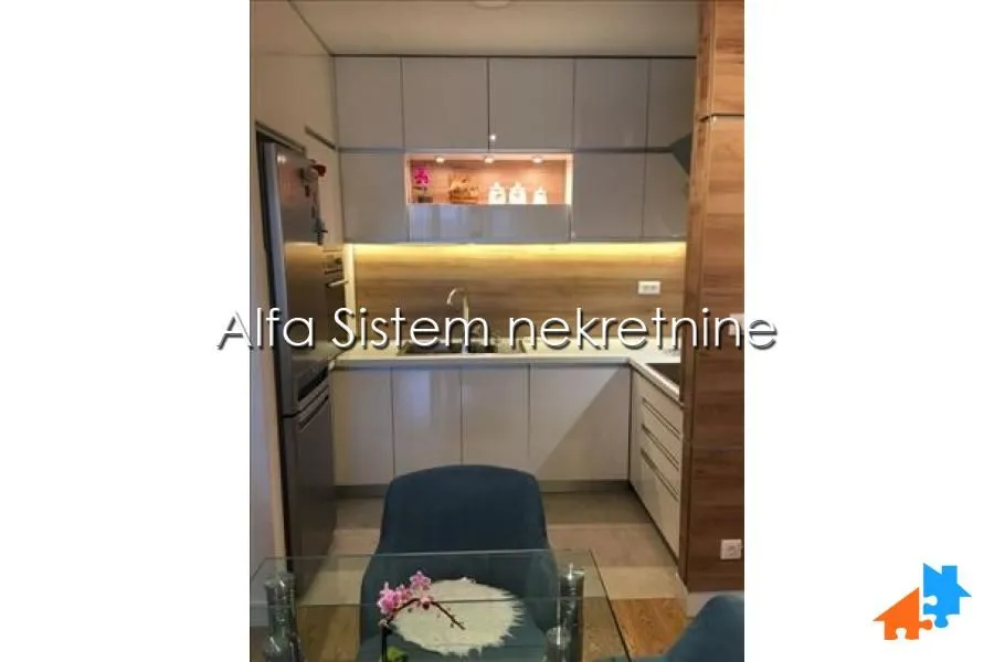 Rent, three bedroom apartment, 66m², Novi Beograd Blok 63, Novi Beograd Sve Podlokacije