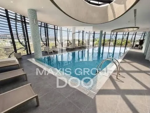 Izdavanje, četvorosoban stan, 150m², Savski Venac, Beograd