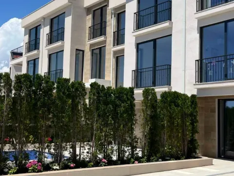 Prodaja, kuća, 220m², Rijeka Reževići, Budva - image 9