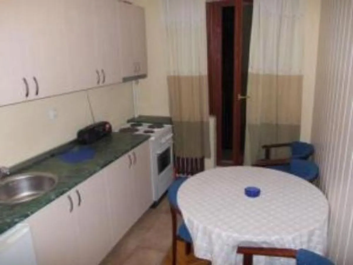Prodaja, trosoban stan, 67m², Centar, Novi Sad