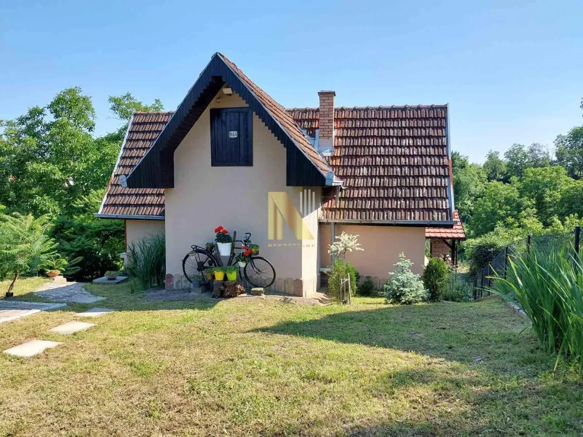 Prodaja, kuća, 94m², Čortanovci, Inđija