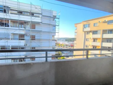 Prodaja, dvosoban stan, 55m², Stari Aerodrom, Podgorica - image 5