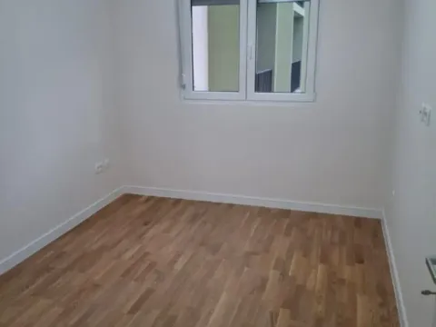 Izdavanje, jednosoban stan, 40m², Pobrežje, Podgorica - image 6