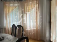 Izdavanje, kuća, 340m², Zemun Sve Podlokacije, Beograd - image 17