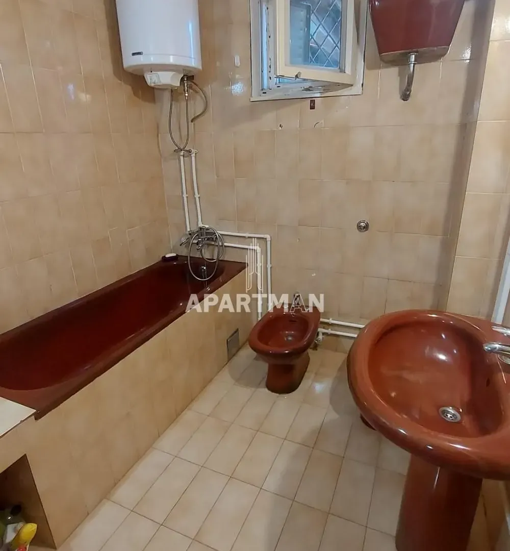 Prodaja, kuća, 320m², Sremčica, Beograd